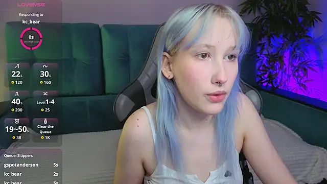 Snapshot of evlica chatting on 19, 4, 2026 evlica online show from 19, 4, 2026