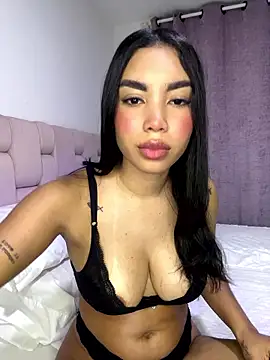 Snapshot of karolaalcendra chatting on 19, 1, 2026 karolaalcendra online show from 19, 1, 2026