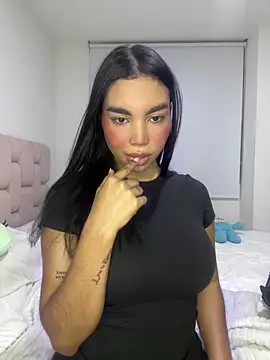 Snapshot of karolaalcendra chatting on 1, 3, 2026 karolaalcendra online show from 1, 3, 2026