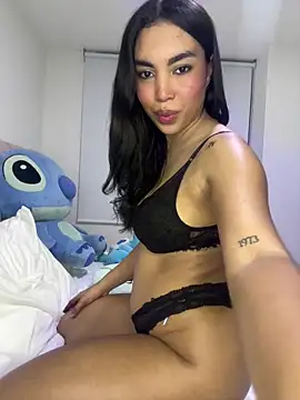 Snapshot of karolaalcendra chatting on 3, 4, 2026 karolaalcendra online show from 3, 4, 2026