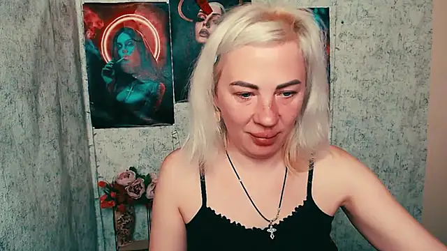 EmmaCat  online show from 18, 5, 2026