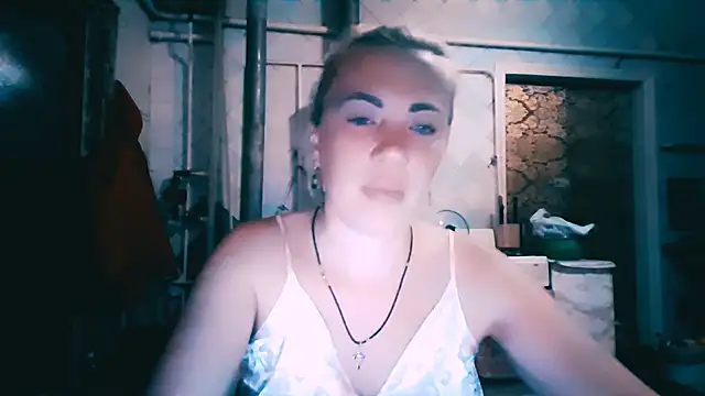 Snapshot of EmmaCat_ chatting on 17, 6, 2026 EmmaCat online show from 17, 6, 2026
