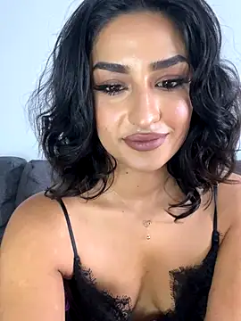 Snapshot of Mia_spicyy chatting on 10, 11, 2025 Mia spicyy online show from 10, 11, 2025