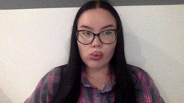 Snapshot of Eveliith chatting on 27, 10, 2025 Eveliith online show from 27, 10, 2025