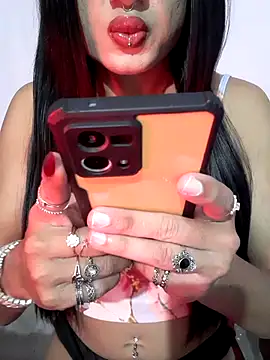 Snapshot of Cutie-Whiskey1 chatting on 13, 11, 2025 Cutie-Whiskey1 online show from 13, 11, 2025