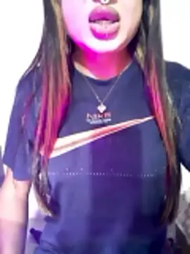 Snapshot of Cutie-Whiskey1 chatting on 17, 12, 2025 Cutie-Whiskey1 online show from 17, 12, 2025