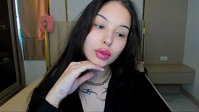 ElizabethParkk online show from 11, 11, 2025