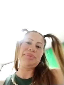 LaraCaliente online show from 27, 9, 2025