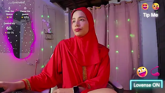 Snapshot of ShanaJamil chatting on 8, 1, 2026 ShanaJamil online show from 8, 1, 2026