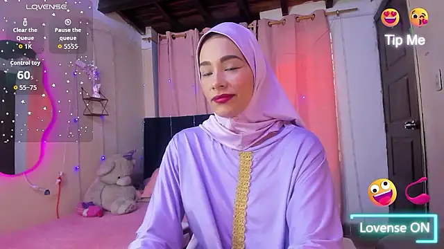 Snapshot of ShanaJamil chatting on 15, 1, 2026 ShanaJamil online show from 15, 1, 2026