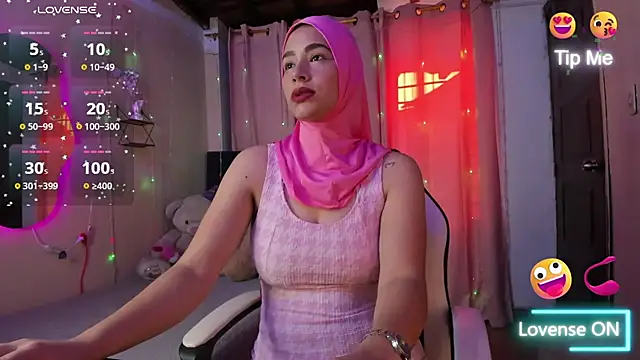 Snapshot of ShanaJamil chatting on 6, 2, 2026 ShanaJamil online show from 6, 2, 2026