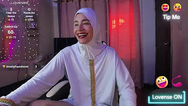 Snapshot of ShanaJamil chatting on 9, 2, 2026 ShanaJamil online show from 9, 2, 2026