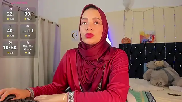 Snapshot of ShanaJamil chatting on 13, 4, 2026 ShanaJamil online show from 13, 4, 2026