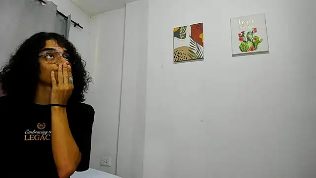 EthanBlackwoodd online show from 4, 2, 2026