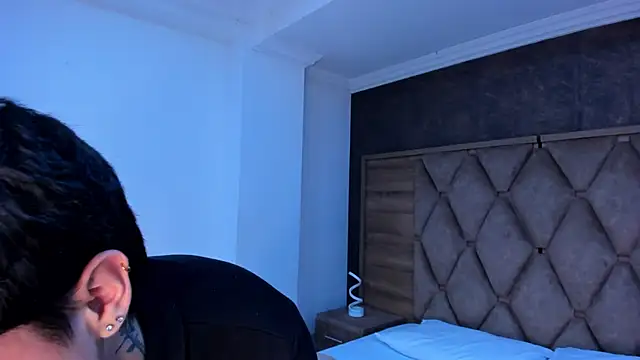 Declan-Fox online show from 4, 2, 2026