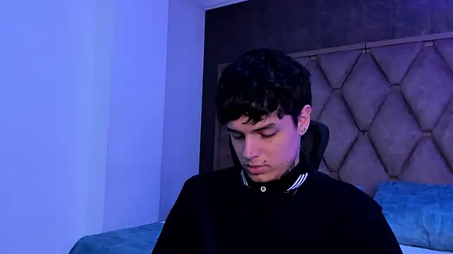 Declan-Fox online show from 5, 2, 2026