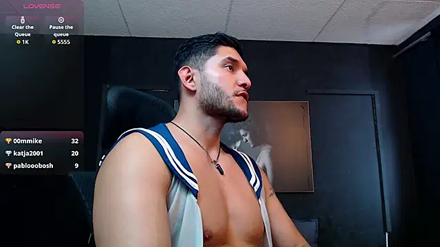 Snapshot of RichardMilleer chatting on 5, 1, 2026 RichardMilleer online show from 5, 1, 2026