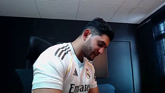 Snapshot of RichardMilleer chatting on 6, 1, 2026 RichardMilleer online show from 6, 1, 2026