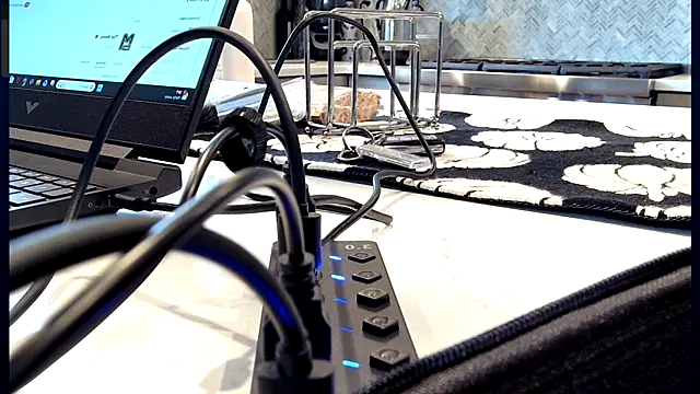 Snapshot of 3totangox chatting on 7, 11, 2025 3totangox online show from 7, 11, 2025