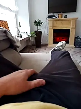 Snapshot of fullystroked chatting on 16, 11, 2025 fullystroked online show from 16, 11, 2025