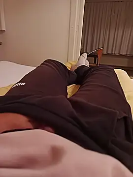 Snapshot of fullystroked chatting on 2, 12, 2025 fullystroked online show from 2, 12, 2025