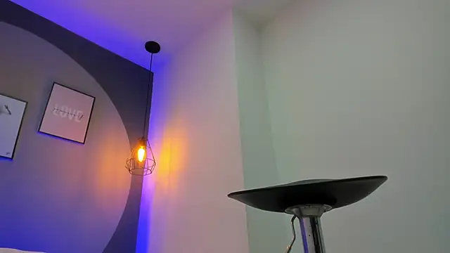 selena monroy online show from 4, 10, 2025