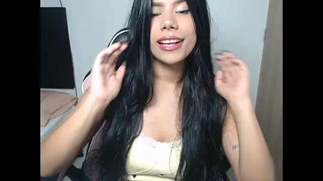 Snapshot of MayaScott11 chatting on 21, 5, 2026 MayaScott11 online show from 21, 5, 2026