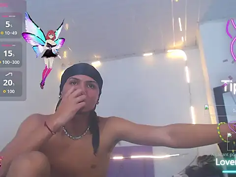 whitneytt online show from 3, 12, 2025