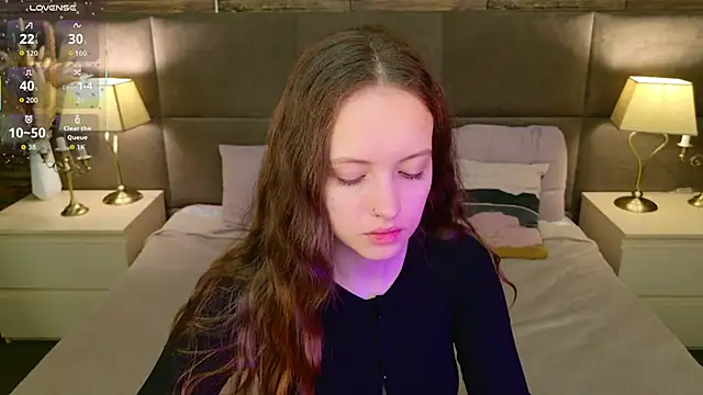 SallyPinkman online show from 4, 10, 2025