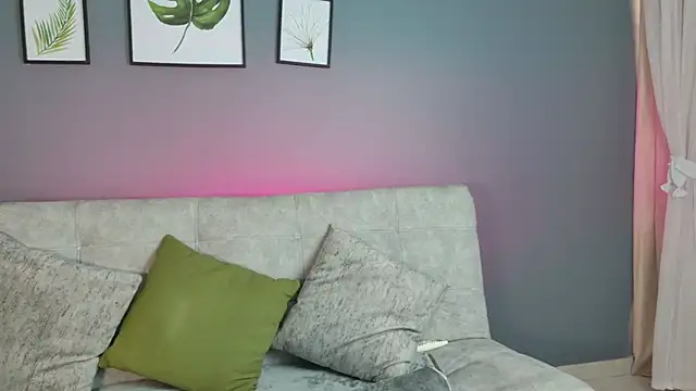 Snapshot of Vicky_kittyy chatting on 12, 4, 2026 Vicky kittyy online show from 12, 4, 2026