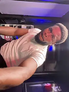 Snapshot of nymphoandthebeast69 chatting on 23, 4, 2026 nymphoandthebeast69 online show from 23, 4, 2026