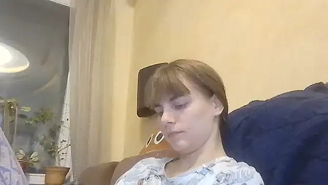 Snapshot of Loriven chatting on 15, 10, 2025 Loriven online show from 15, 10, 2025