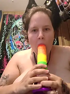 Snapshot of lilbat94 chatting on 27, 4, 2026 lilbat94 online show from 27, 4, 2026