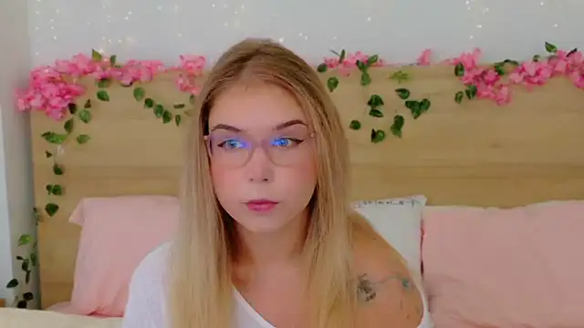 Lilith Bonheur online show from 20, 11, 2025