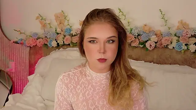 Snapshot of Lilith_Bonheur chatting on 21, 4, 2026 Lilith Bonheur online show from 21, 4, 2026