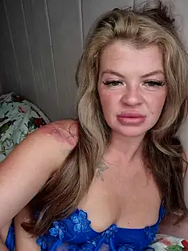 Snapshot of Just_peaches_not_cream chatting on 28, 9, 2025 Just peaches not cream online show from 28, 9, 2025