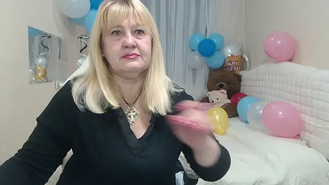 EmmaEllison online show from 3, 10, 2025