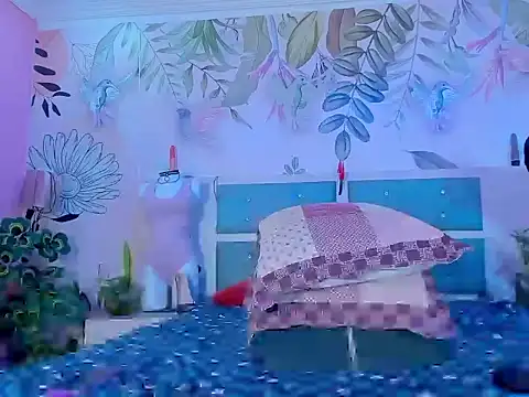 Snapshot of sweet_lulu_sofia chatting on 2, 10, 2025 sweet lulu sofia online show from 2, 10, 2025