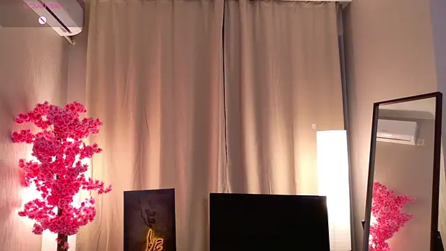 Flirty lee online show from 11, 11, 2025