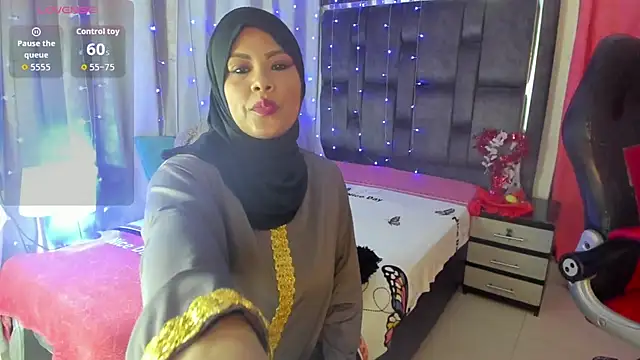 Snapshot of MalakChauriye chatting on 1, 2, 2026 MalakChauriye online show from 1, 2, 2026