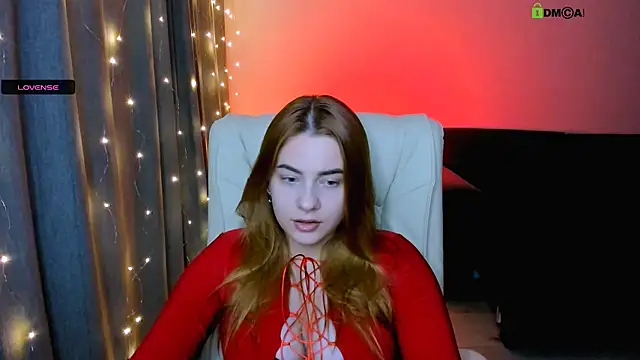 Snapshot of red__dizzy chatting on 14, 11, 2025 red dizzy online show from 14, 11, 2025