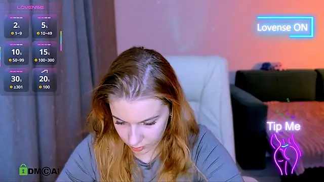 Snapshot of red__dizzy chatting on 5, 12, 2025 red dizzy online show from 5, 12, 2025