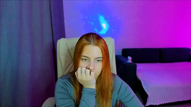 Snapshot of red__dizzy chatting on 5, 1, 2026 red dizzy online show from 5, 1, 2026