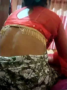 Snapshot of monarani5986 chatting on 8, 11, 2025 monarani5986 online show from 8, 11, 2025