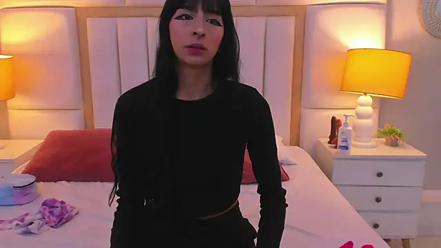 LaylaaDoll online show from 25, 2, 2026