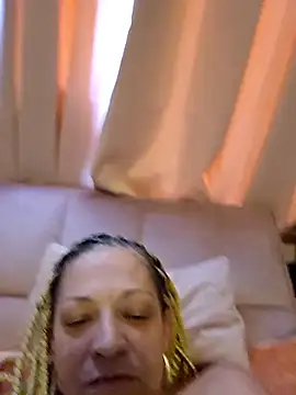 Snapshot of CherryLips80 chatting on 15, 1, 2026 CherryLips80 online show from 15, 1, 2026