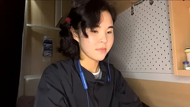 Snapshot of JennyCarpenter chatting on 13, 4, 2026 JennyCarpenter online show from 13, 4, 2026