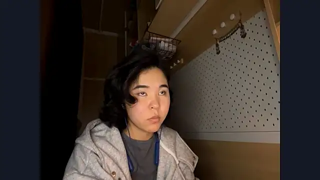 Snapshot of JennyCarpenter chatting on 17, 4, 2026 JennyCarpenter online show from 17, 4, 2026