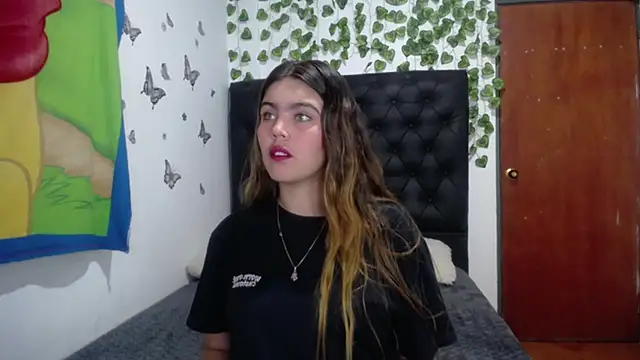 Snapshot of isabel_09 chatting on 16, 12, 2025 isabel 09 online show from 16, 12, 2025