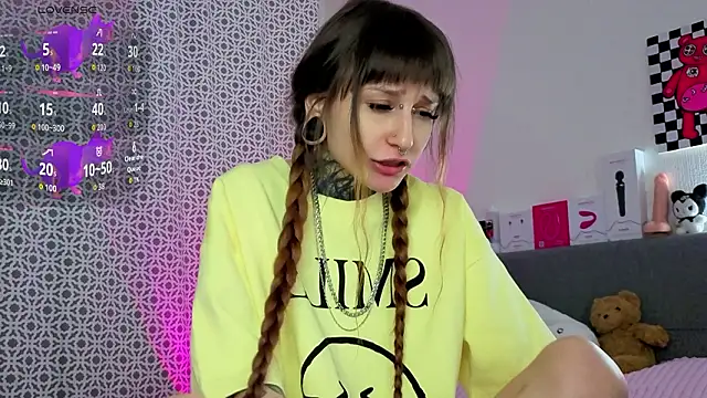 LilithPoison online show from 1, 2, 2026